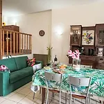 Tra Mare E Collina-2 By Interhome