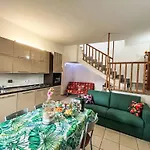 Tra Mare E Collina-2 By Interhome Apartament *