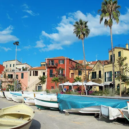 Lägenhet Tra Mare E Collina-2 By Interhome Imperia