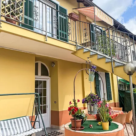 Tra Mare E Collina-2 By Interhome