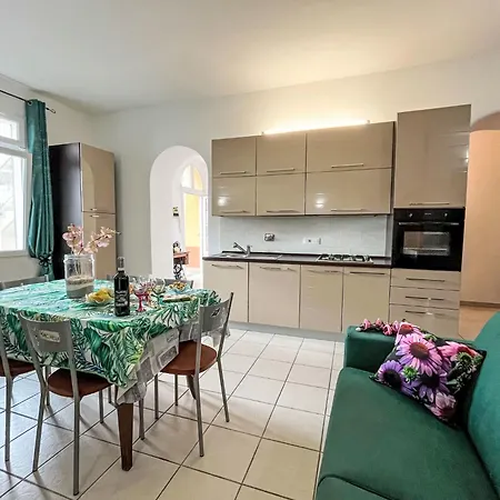 Tra Mare E Collina-2 By Interhome Lägenhet